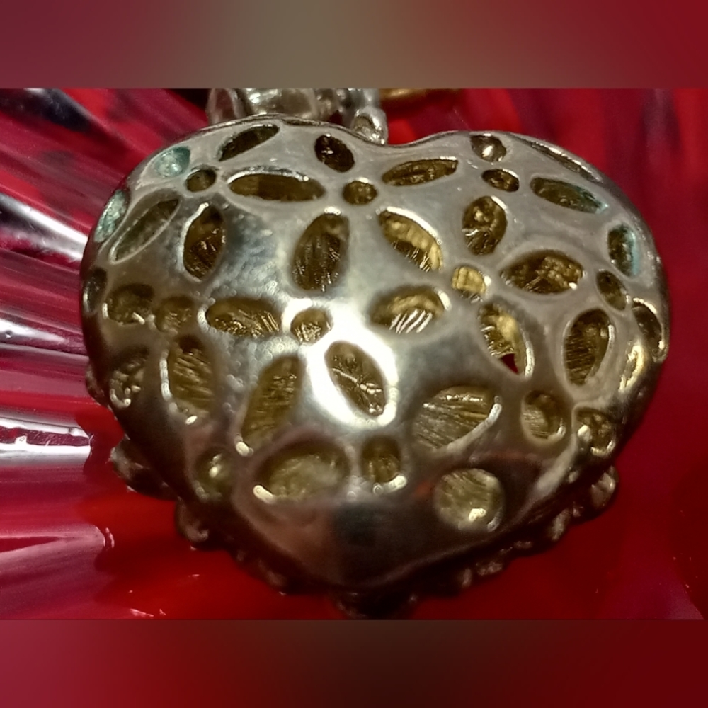 Vintage Puffed Hearts Rinestones Earrings - Picture 7 of 7